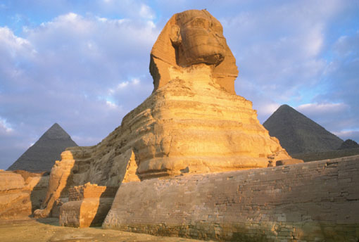 sphinx.jpg (38831 bytes)